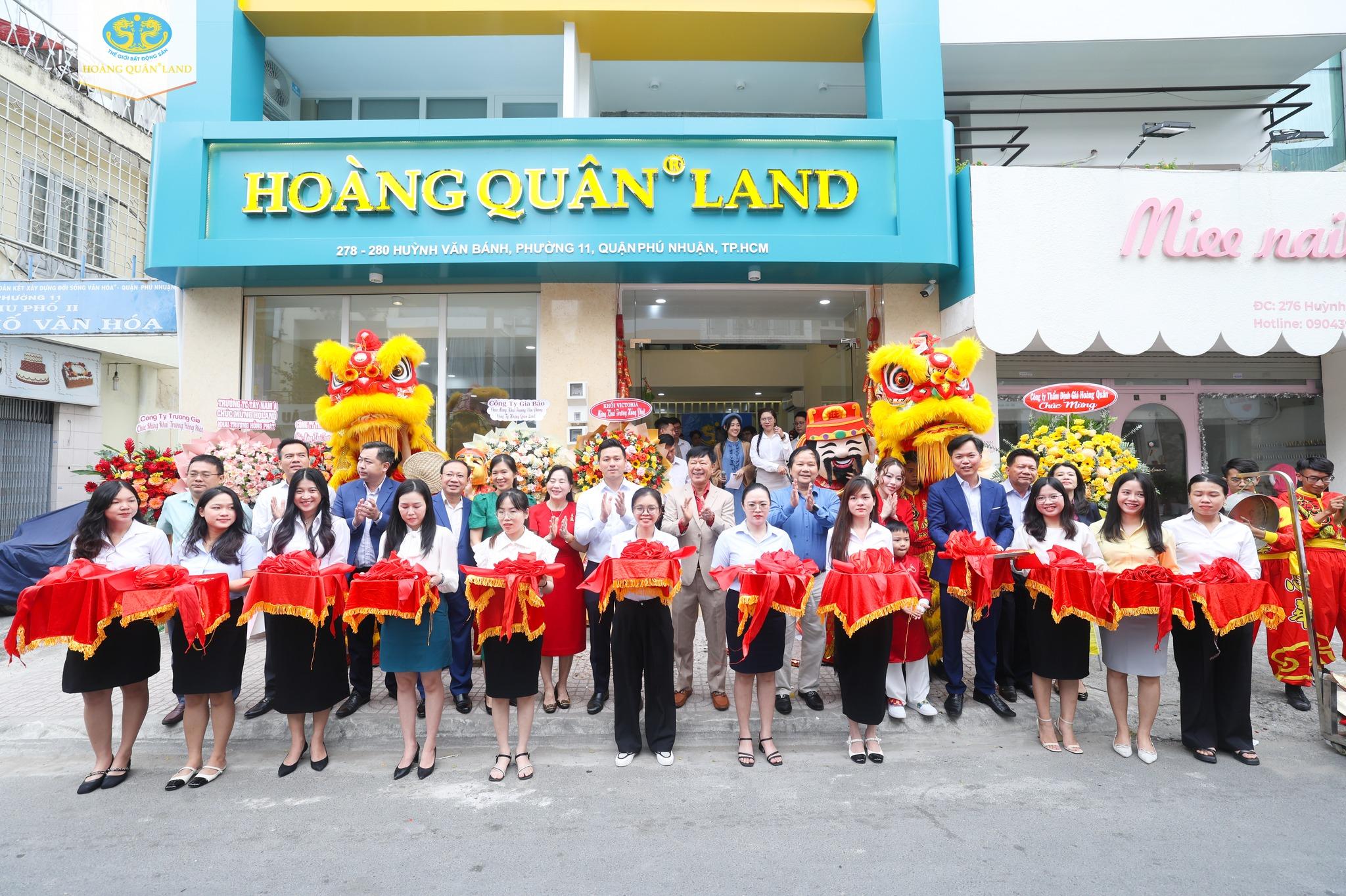 TƯNG BỪNG KHAI TRƯƠNG TRỤ SỞ CÔNG TY HOÀNG QUÂN LAND